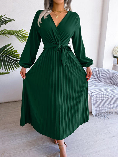 Aventura – Elegantes Plissee-Wickelkleid