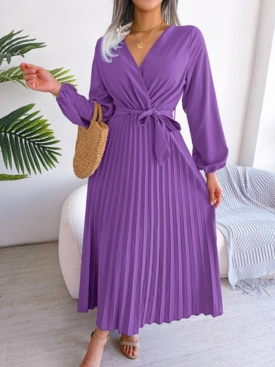Aventura – Elegantes Plissee-Wickelkleid