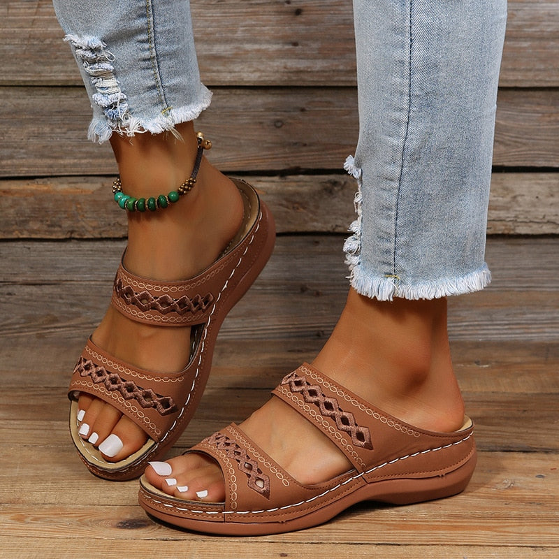 Saphira – Orthopädische Sandalen