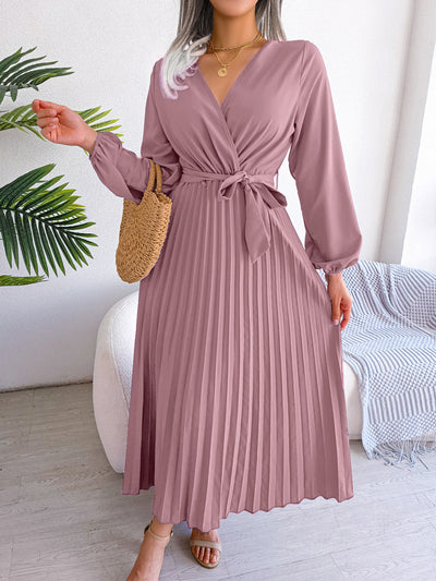 Aventura – Elegantes Plissee-Wickelkleid